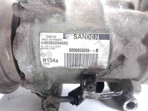 Foto 2ª: Compresor Aire Acondicionado Mercedes Citan 108 CDI 415.601 415.603) [OM 607.951 (K9K)] (2012)