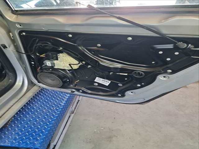 Elevalunas Manual Trasero Derecho Volkswagen Passat 2.0 TDI 140CV 103KW