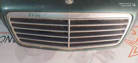 Foto 4ª: Capot Mercedes Clase C 160 230 COMPRESSOR 208.347) COUPE 193CV 142KW [G111975] (1998)