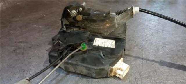 Foto 3ª: Cerradura Puerta Trasera Izquierda Land Rover Range 3.0 TD6 HSE [3.0 LTR. - 130 KW TD6] [306D1]
