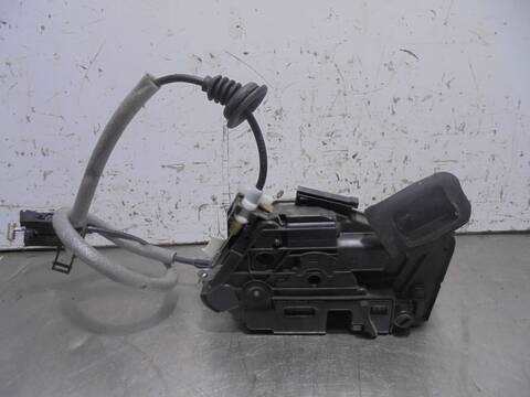 Foto 2ª: Cerradura Puerta Trasera Derecha Volkswagen Polo 1.4 TDI 90CV 66KW [CUSB] (2015)