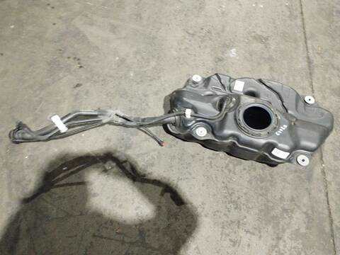 Deposito de Combustible Toyota Yaris 1.5 HYBRID A LAS 4 RUEDAS MXPJ15) 116CV 85KW