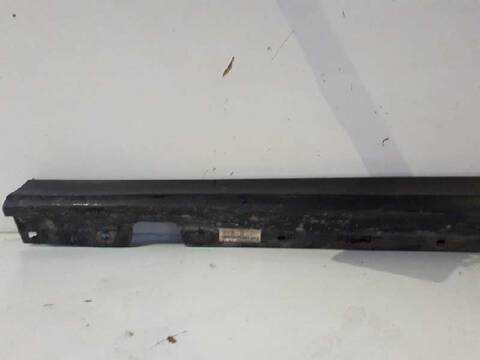 Foto 3ª: Faldón Lateral Bmw Serie 3 315 320D BERLINA 163CV 120KW [204D4] (2005)