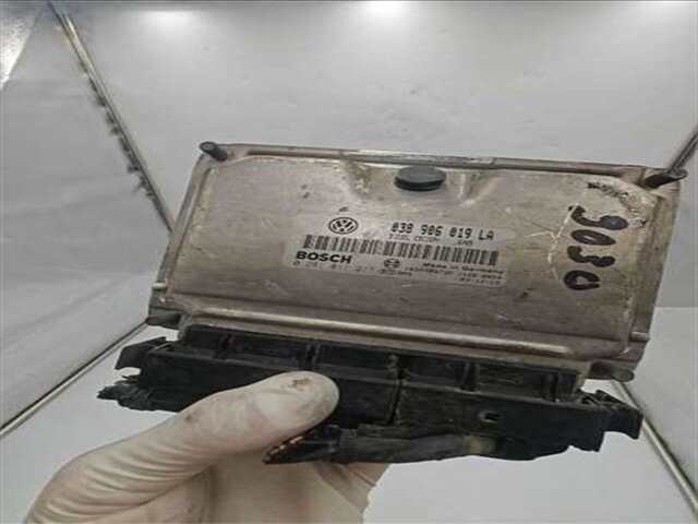 Centralita Motor ECU Seat Cordoba 1.9 SIGNO/A [1.9 LTR. - 96 KW TDI]