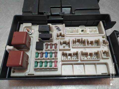 Foto 3ª: Caja Reles Fusibles Lexus LS BASICO 07.2003 ) 282CV 207KW [3UZFE] (2005)