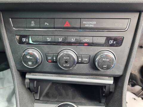 Foto 4ª: Mando Calefacción A. A. Seat Leon I-TECH 150CV 110KW [CKFC] (2015)