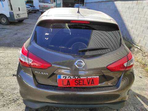 Portón Nissan Pulsar HRA2