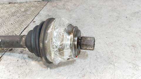 Foto 3ª: Transmision Delantera Derecha Volkswagen Transporter CAJA CERRADA 88CV 65KW FURGONETA [AJT] (2003)