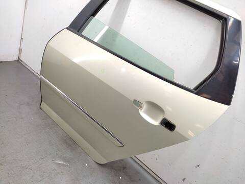 Foto 2ª: Puerta Trasera Izquierda Peugeot 407 1.6 HDI 110 109CV 80KW [9HZ] (2009)