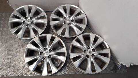 Juego LLantas Toyota Rav4 EXCLUSIVE 151CV 112KW