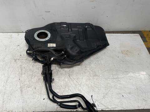 Deposito de Combustible Mazda 3 CENTER-LINE 150CV 110KW