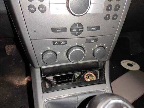 Mando Climatizador Opel Astra Z17DTL BERLINA