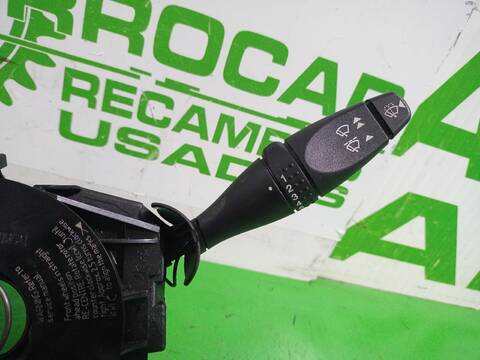 Foto 2ª: Mando Multifuncion Ford Fiesta AMBIENTE 68CV (2001)