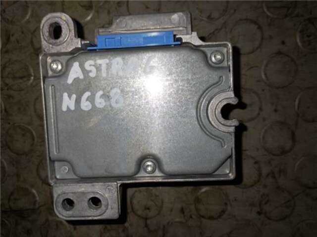 Foto 3ª: Centralita Airbag Opel Astra 1.7 CLUB [1.7 LTR. - 50 KW TURBODIESEL CAT (X 17 DTL - 2H8)]