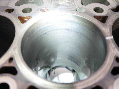 Bloque Motor Ford Transit 105 CV 77KW