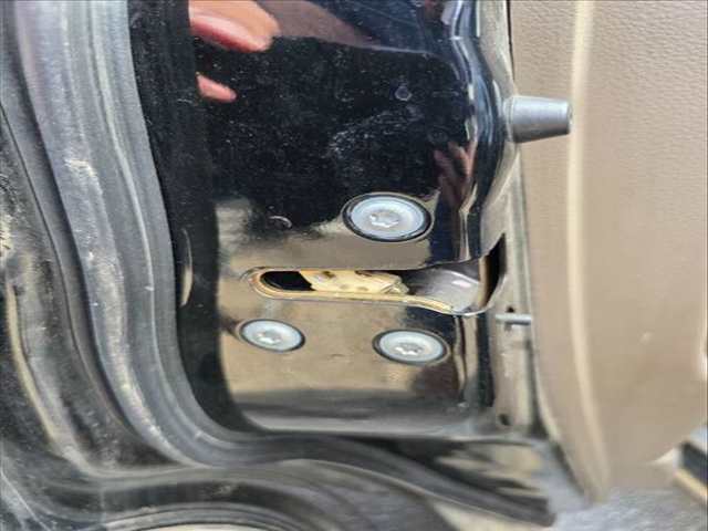 Cerradura Puerta Trasera Izquierda Nissan Murano BASICO 234CV 172KW