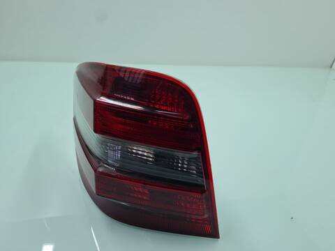 Piloto Trasero Izquierdo Mercedes Clase ML 320 3.0 CDI W164) 224CV 165KW 164.122)