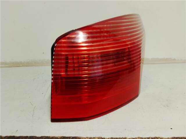 Piloto Trasero Derecho Peugeot 407 2.0 HDI 135