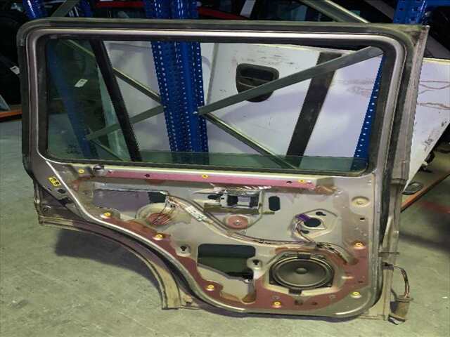 Foto 3ª: Puerta Trasera Izquierda Land Rover Freelander 2.0 TD4 112CV (2003)