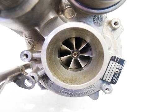 Foto 3ª: Turbocompresor Mercedes Clase C 63 W205 S205 510CV 375KW [M177.980 177.980] (2018)