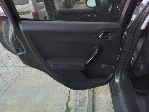 Foto 3ª: Tapizados Cartoneras Peugeot 208 STYLE 82CV 60KW [HM01] (2016)