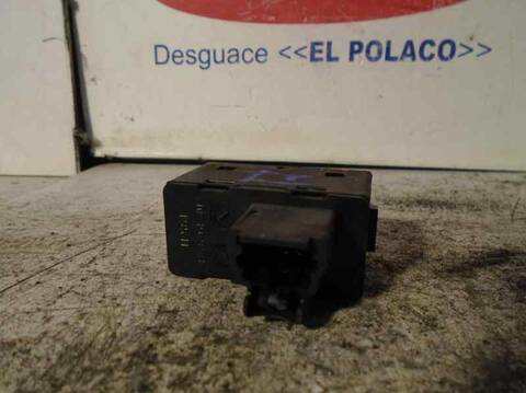 Foto 2ª: Botonera Elevalunas Peugeot 407 1.6 HDI FAP CAT 9HZ - DV6TED4) 109CV 80KW (2006)