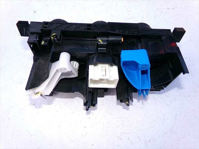 Foto 2ª: Mando Calefacción A. A. Dacia Duster 1.6 G 2017-2022 [H4MD7] (2019)