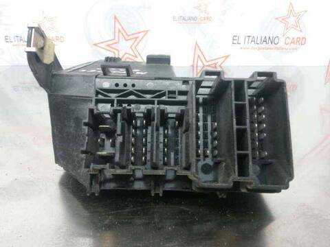 Foto 4ª: Mando Luces Mercedes Clase E 180 BERLINA 95CV 70KW