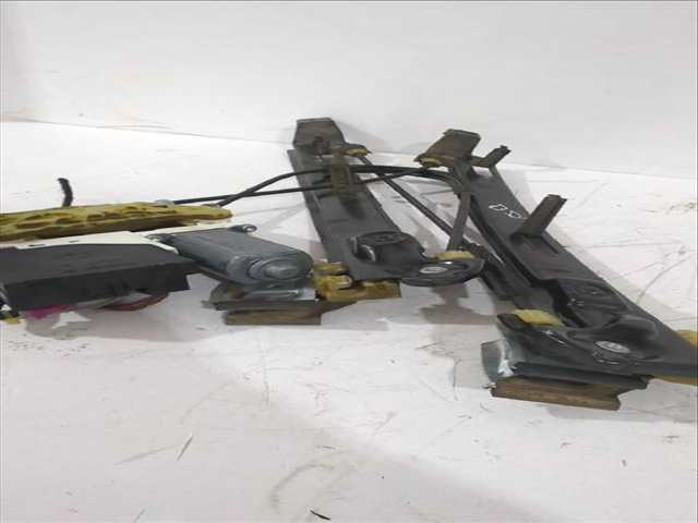 Foto 3ª: Elevalunas Eléctrico Delantero Derecho Seat Leon 1.9 TDI 105CV [BKC BLS BXE] (2005)