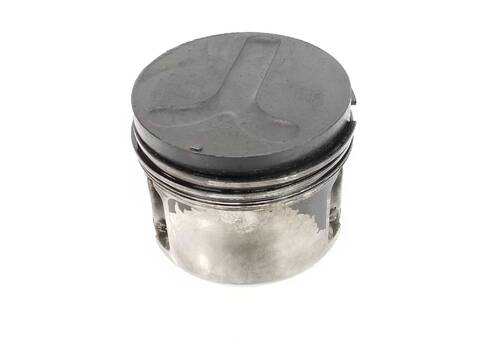 Foto 2ª: Pistones Nissan Terrano 2.7 TD 125CV [TD27TI] (1993)