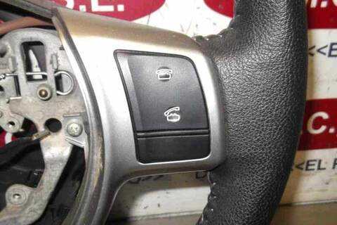 Foto 4ª: Volante Toyota Yaris ACTIVE 90CV 66KW [1ND] (2012)