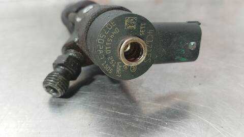 Foto 3ª: Inyectores Volvo S80 D5 EXECUTIVE BERLINA 185CV 136KW [5244T4] (2007)