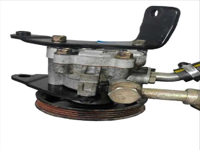 Bomba de Direccion Nissan Cabstar 28.11 DCI 32.11 DCI 35.11 DCI 2.5 F24M)