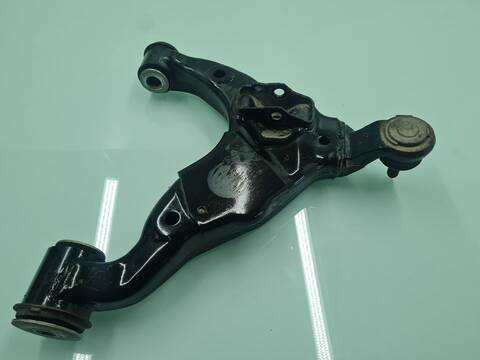 Brazo Suspension Delantero Derecho Toyota Land Cruiser VX 177CV 130KW