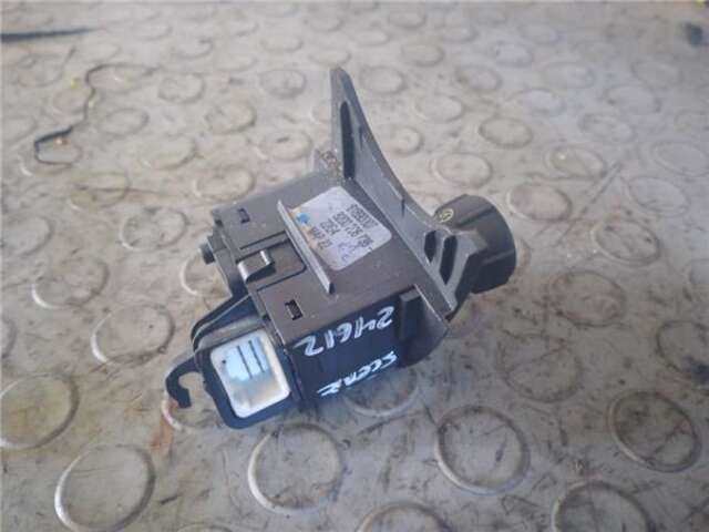 Foto 2ª: Mando Multifuncion Renault Scenic 1.9 AUTHENTIQUE [1.9 LTR. - 88 KW DCI DIESEL] (JM)(2003-_) [F9Q D8]