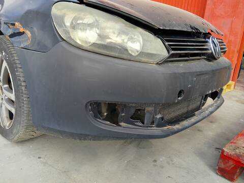 Foto 3ª: Paragolpes Delantero Volkswagen Golf CBA (2010)