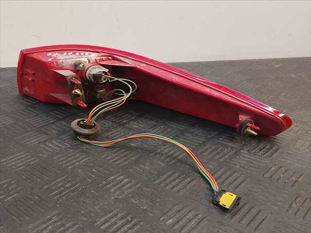 Foto 2ª: Piloto Trasero Izquierdo Peugeot 607 0.1 (2003)