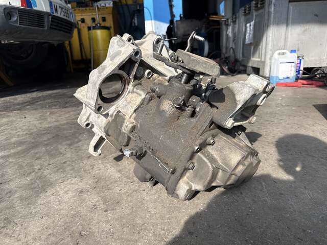 Foto 2ª: Caja Cambios Audi A3 1.6 16V 115CV/85KW 0CV [BLF] (2006)