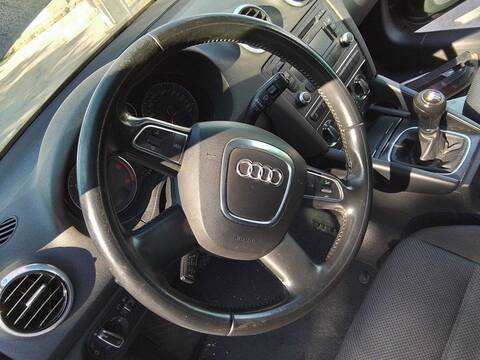 Foto 3ª: Volante Audi A3 1.6 TDI AMBIENTE 105CV 77KW [CAY] (2011)