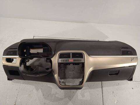 Salpicadero Fiat Grande Punto 1.4 CAT 78CV 57KW