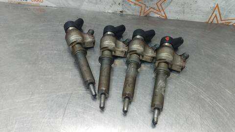 Foto 2ª: Inyectores Citroen Xsara 2.0 HDI SX 66KW) BERLINA 90CV [RHY] (2003)