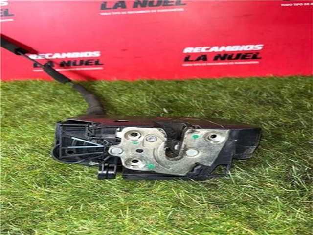 Foto 2ª: Cerradura Puerta Delantera Derecha Iveco Daily FG 33 S V BATALLA 3520 DIESEL SCR 136CV 100KW FURGON [F1AGL411J*C] (2018)