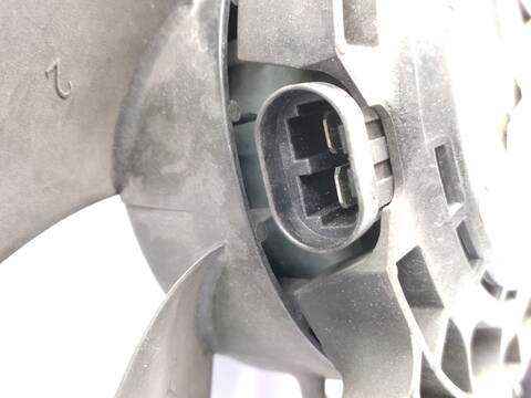 Foto 3ª: Electroventilador Nissan Qashqai 2.0 141CV 104KW [MR20] (2008)