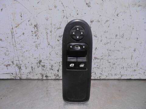 Botonera Elevalunas Citroen C3 COLLECTION 95CV 70KW