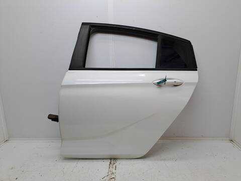 Puerta Trasera Izquierda Opel Insignia 1.6 CDTI DPF 136CV 100KW