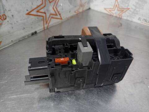 Caja Reles Fusibles Citroen Berlingo CONTRLOL M 102CV 75KW FURGON