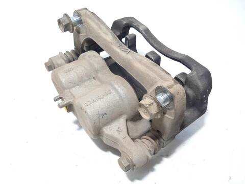 Foto 3ª: Pinza Freno Delantera Izquierdo Nissan NP300 2.3 DCI DIESEL CAT 190CV 140KW [YS23280] (2021)