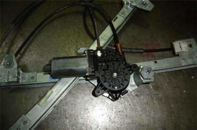 Foto 2ª: Elevalunas Eléctrico Delantero Izquierdo Citroen Xsara 1.6 I [NFZ (TU5JP)]