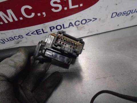 Foto 2ª: Mando Multifuncion Toyota Land Cruiser 3.0 D-4D GX 163CV 120KW [1KDFTV] (2004)