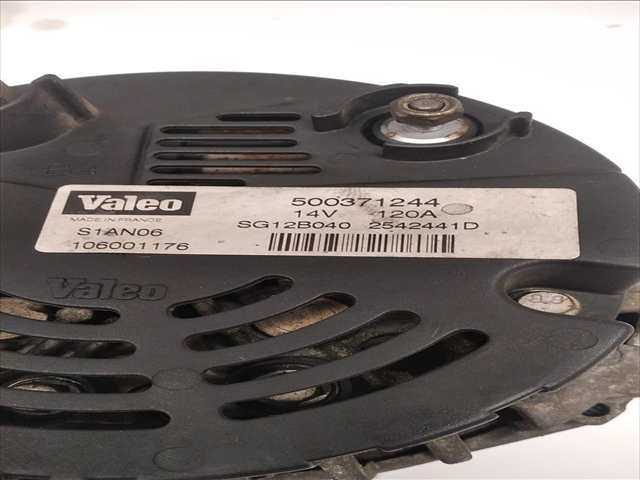 Foto 3ª: Alternador Peugeot Boxer 2.8 TD FURGON TECHO ELEVADO 96kw [8140435] (2002)